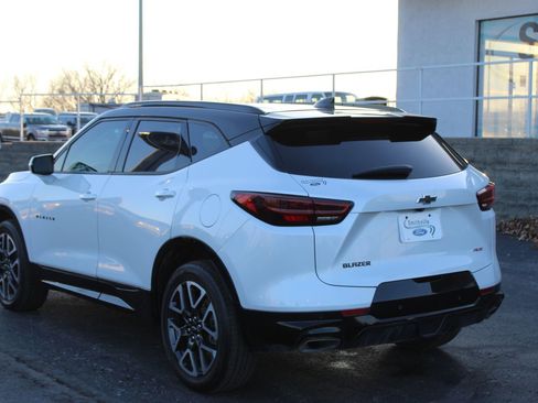 Used 2023 Chevrolet Blazer RS w/ Enhanced Convenience Package image 5