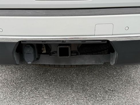 Used 2021 Chevrolet Tahoe 2WD image 10