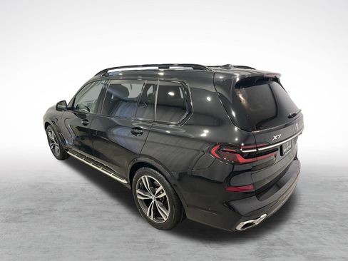 Used 2025 BMW X7 xDrive40i w/ Executive Package AWD/4WD image 4