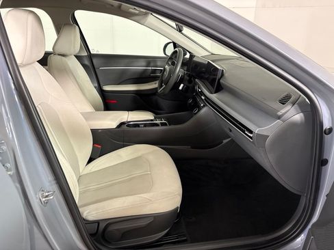 Used 2025 Hyundai Sonata SEL FWD image 15