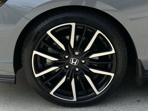 Used 2024 Honda Accord Touring image 25