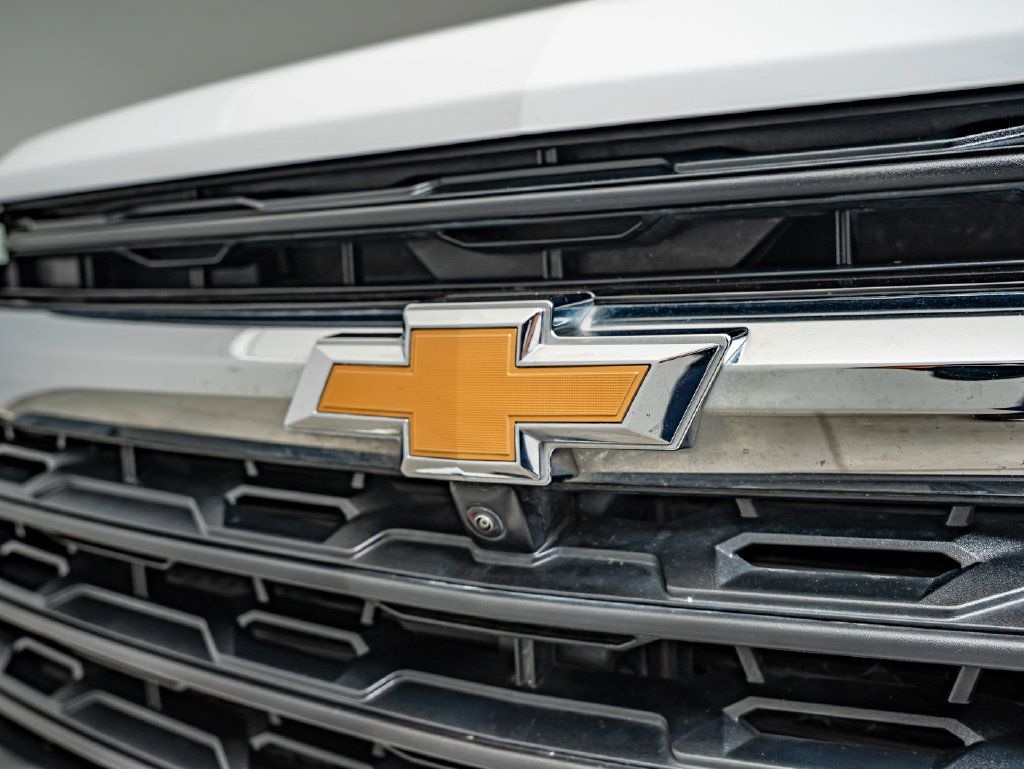 Used 2024 Chevrolet Traverse LS FWD image 12