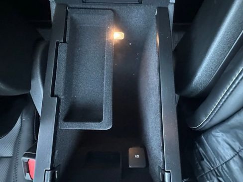 New 2025 Lincoln Corsair AWD w/ Equipment Group 101A image 32