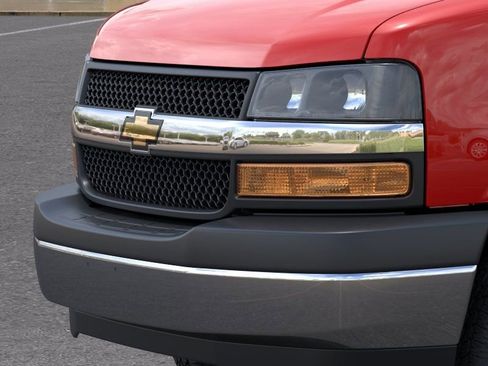 New 2026 Chevrolet Express 3500 image 13