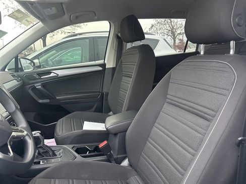 Used 2022 Volkswagen Tiguan S image 10