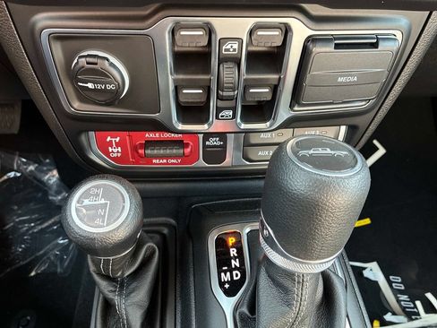 New 2026 Jeep Gladiator Mojave w/ Safety Group AWD/4WD image 13
