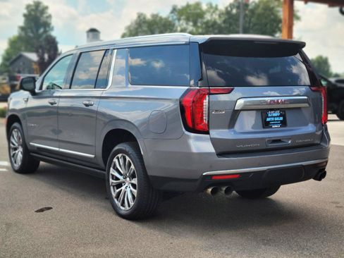 Used 2021 GMC Yukon XL Denali w/ Denali Premium Package AWD/4WD image 6