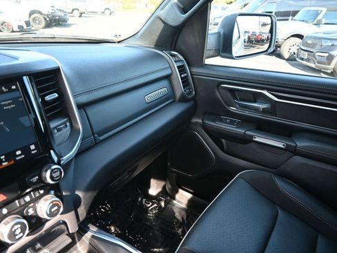 Used 2024 RAM 1500 Laramie image 31