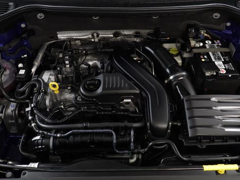 Used 2023 Volkswagen Taos SE image 22