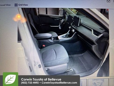 Used 2025 Toyota RAV4 XLE image 12