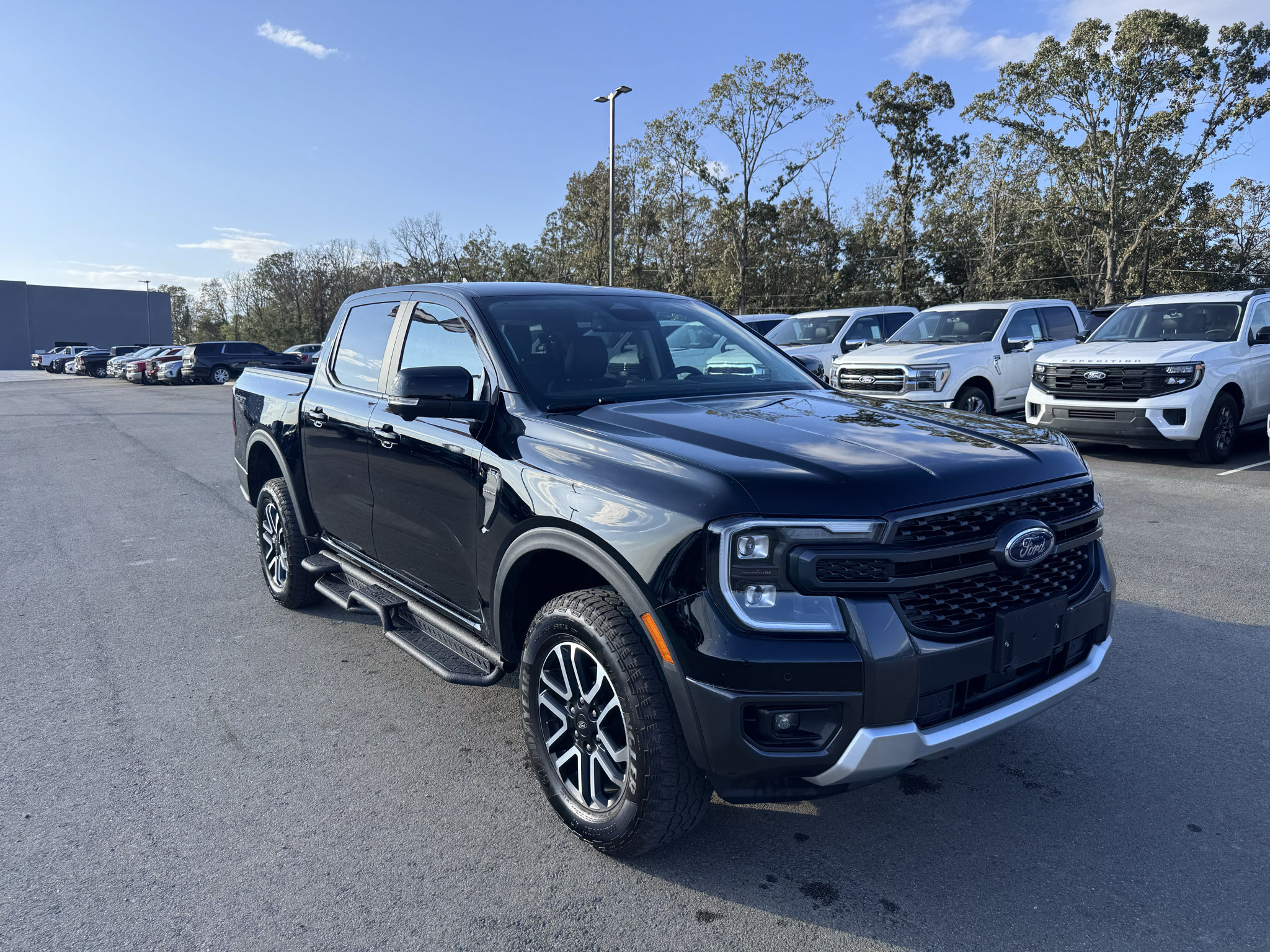 Certified 2025 Ford Ranger Lariat AWD/4WD image 3