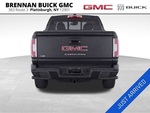 Used 2022 GMC Canyon Elevation w/ Trailering Package AWD/4WD image 4