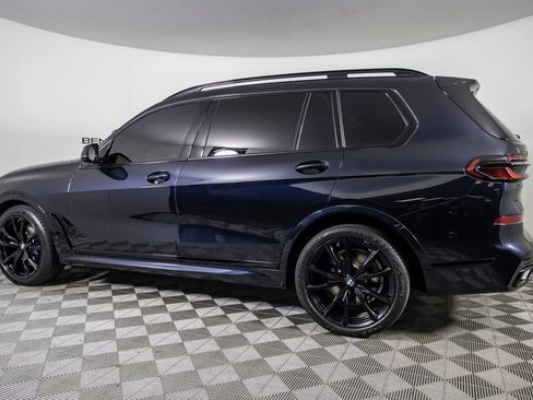Used 2024 BMW X7 xDrive40i w/ M Sport Package AWD/4WD image 13