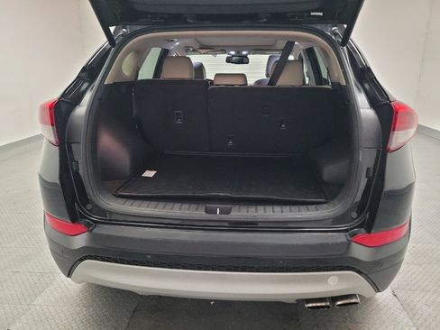 Used 2017 Hyundai Tucson Limited w/ Limited Ultimate Package 03 FWD image 29