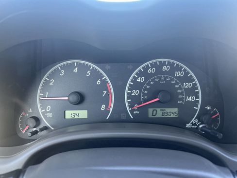 Used 2010 Toyota Corolla LE image 9