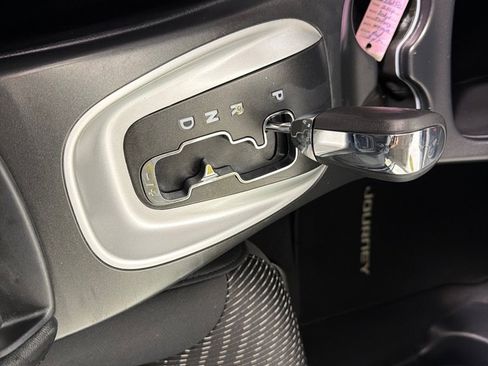 Used 2016 Dodge Journey SXT w/ Comfort/Convenience Group image 15