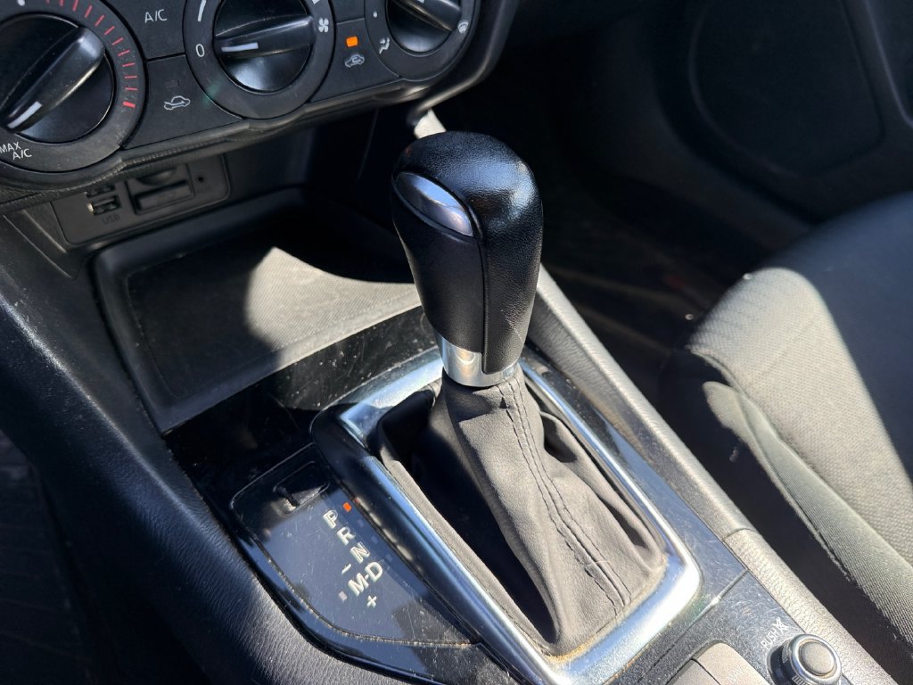 Used 2015 MAZDA MAZDA3 i Sport FWD image 21