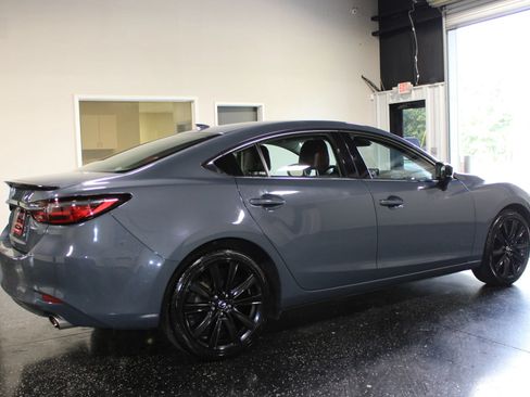 Used 2021 MAZDA MAZDA6 Carbon Edition FWD image 3