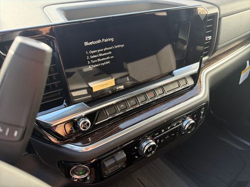 New 2026 GMC Sierra 1500 SLE image 22