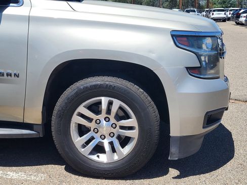 Used 2017 Chevrolet Suburban LT AWD/4WD image 16