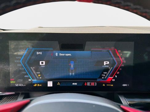 Used 2025 BMW M5 AWD/4WD image 45