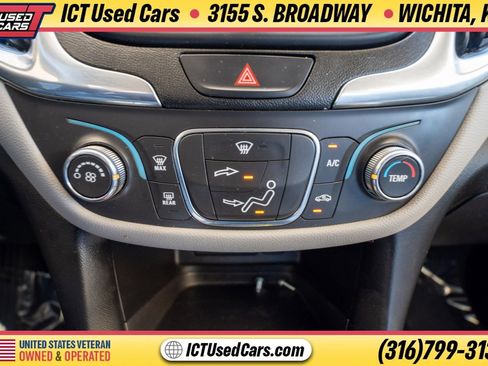 Used 2021 Chevrolet Equinox LS w/ LS Convenience Package FWD image 19