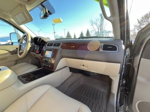 Used 2014 Chevrolet Silverado 2500 LTZ w/ LTZ Plus Package image 40