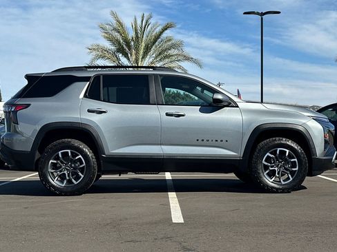 New 2026 Chevrolet Equinox ACTIV image 3