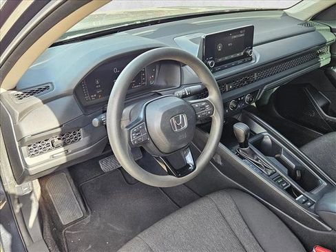 Used 2023 Honda Accord LX image 9