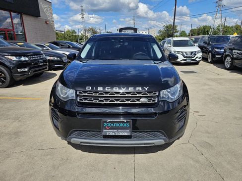 Used 2016 Land Rover Discovery Sport SE image 2