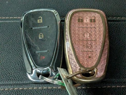 Used 2018 Chevrolet Traverse LS image 36