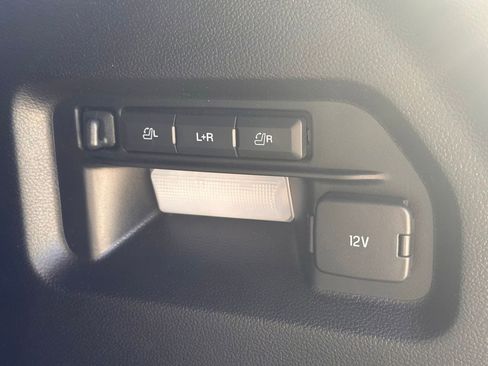 Used 2020 Ford Explorer Platinum w/ Premium Technology Package image 15