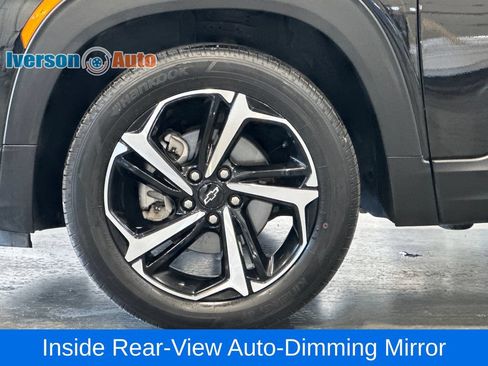 Used 2023 Chevrolet TrailBlazer RS w/ Convenience Package AWD/4WD image 11