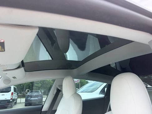 Used 2021 Tesla Model 3 Long Range image 29