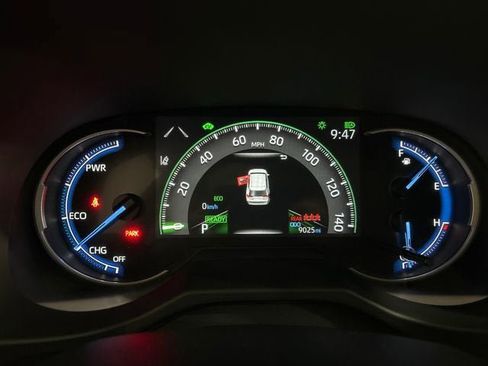 Certified 2025 Toyota RAV4 LE AWD/4WD image 15