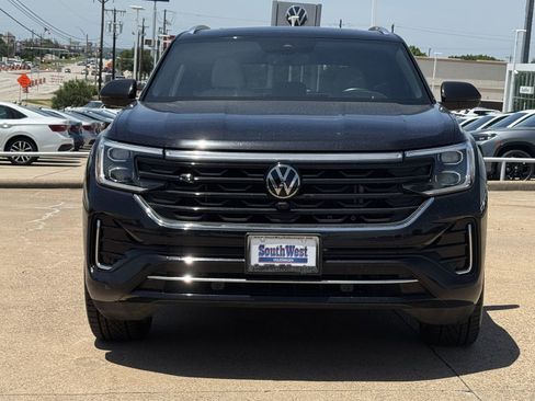 Used 2024 Volkswagen Atlas Cross Sport SEL Premium R-Line AWD/4WD image 10