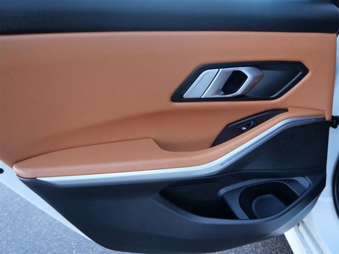 Used 2023 BMW 330i xDrive Sedan image 11