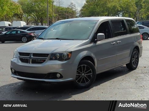 Used 2017 Dodge Grand Caravan GT image 1