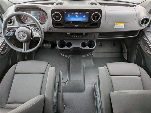New 2025 Mercedes-Benz Sprinter 2500 image 14