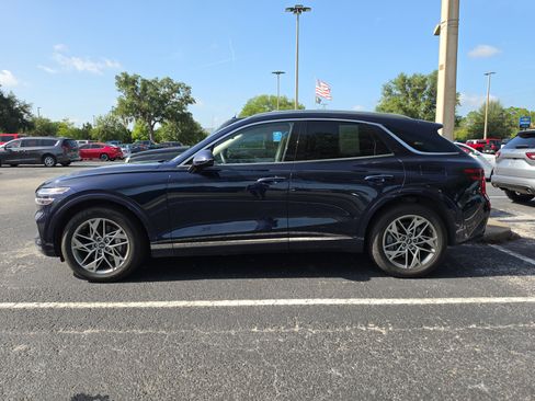 Used 2025 Genesis GV70 2.5T AWD/4WD image 6