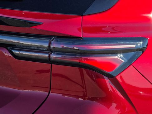 New 2026 Chevrolet Equinox EV LT w/ LPO, Blackout Package image 12