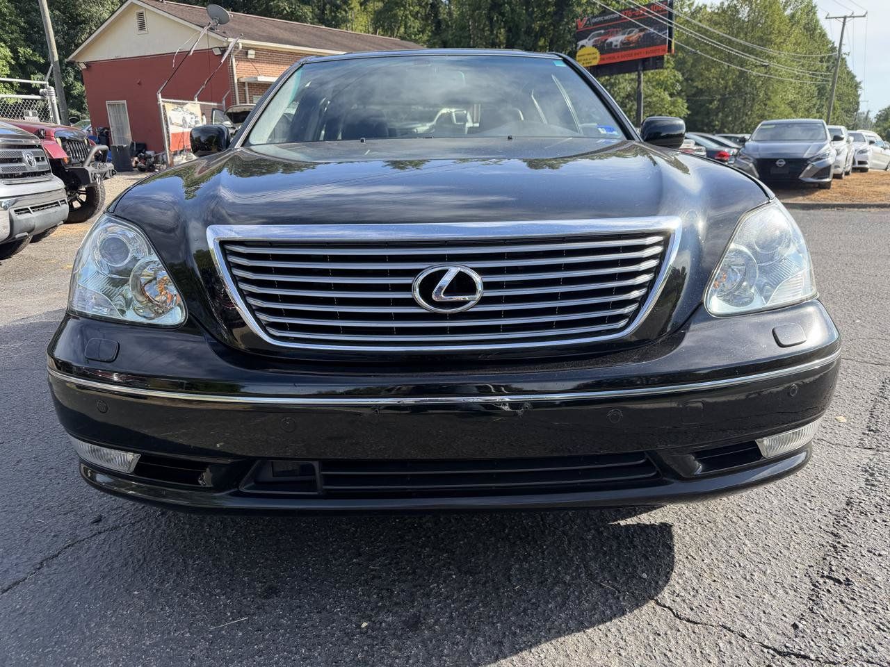 Used 2005 Lexus LS 430 RWD image 2