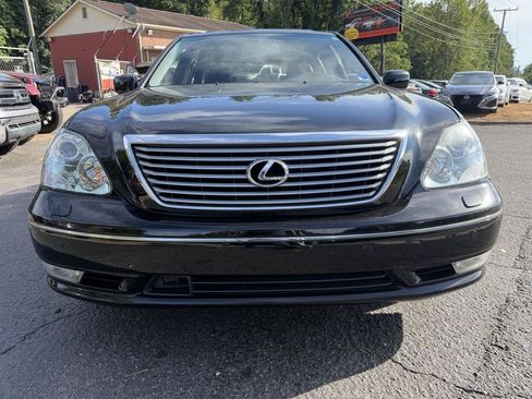 Used 2005 Lexus LS 430 RWD image 2