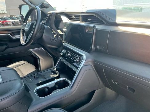 Used 2024 GMC Sierra 2500 Denali w/ Denali Reserve Package AWD/4WD image 23