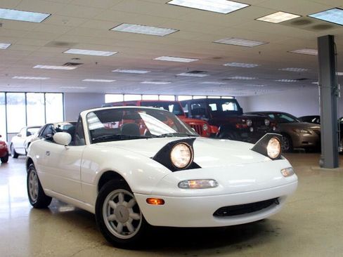 Used 1990 MAZDA MX-5 Miata image 1