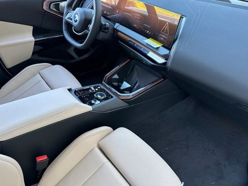 Used 2026 BMW X3 xDrive30 w/ Premium Package image 26