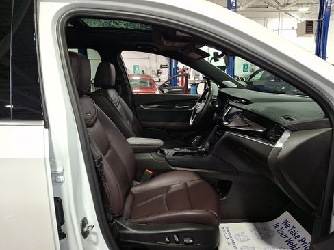 Certified 2023 Cadillac XT6 Premium Luxury AWD/4WD image 20
