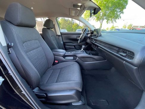 Certified 2023 Honda HR-V LX image 33