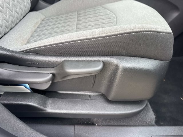 Used 2024 Chevrolet Equinox LT FWD image 13