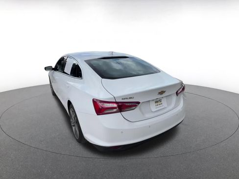 Used 2024 Chevrolet Malibu LT image 11